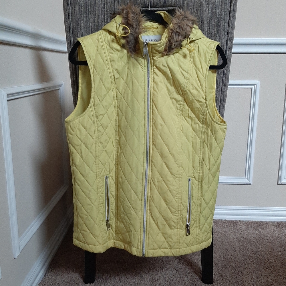 Yellow Quilted Sleeveless Vest with Fur Trim